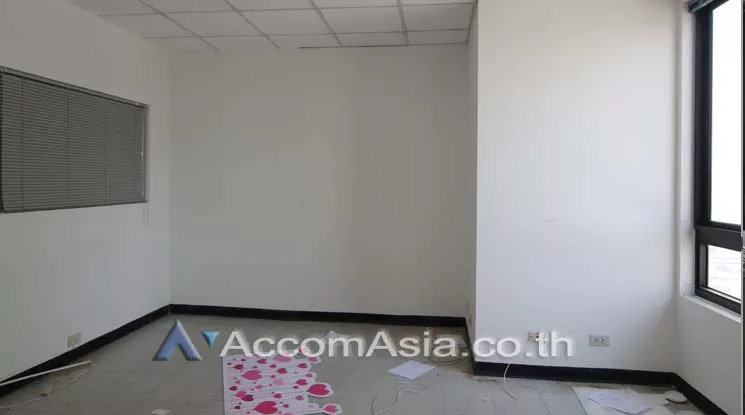 5  Office Space For Rent in Phaholyothin ,Bangkok  at Elephant Building AA14230